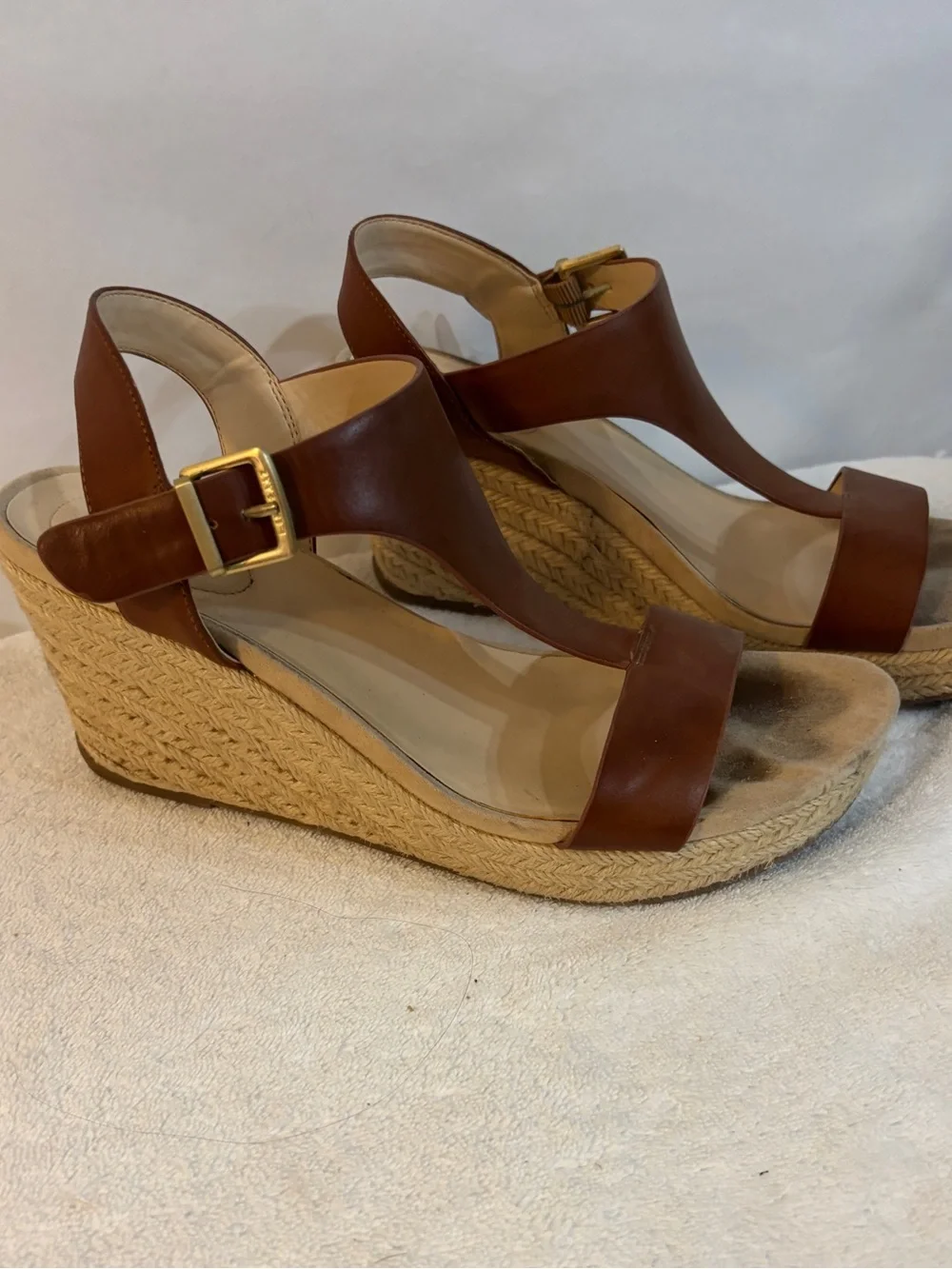 Brown Leather Wedge Sandals with Buckle
